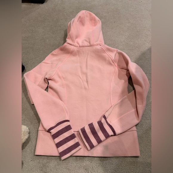 Lululemon Scuba Hooded Jacket - Picture 6 of 9